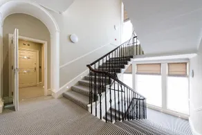 Royal Princes Suites - Image 5