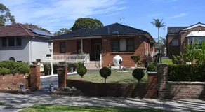 Spacious-Cozy Oversized Room in Leafy Strathfield - Image 3