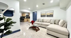 Renovated Grand Villa Paradise Amazing pool, BBQ & Ping Pong - Image 4