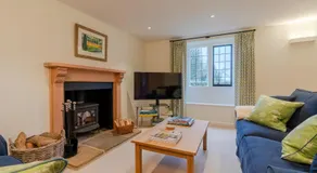 Charlton Down Cottage - Image 2