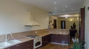 Penthouse Apartment with Panoramic Views - Image 4