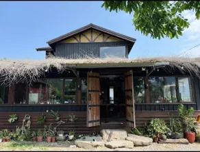 Luluna wooden house - Image 4