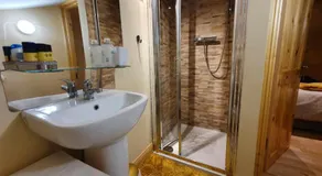 Forest Hills Lodge - Image 2
