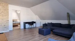 Newly renovated, great location - Image 2
