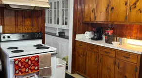Brick House Retreat - Image 5