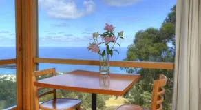Chris's Beacon Point Restaurant & Villas - Image 4