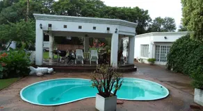 Heatherdale Guesthouse & Shuttle Services - Image 5