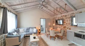 AGROTOPIA Guesthouses - Image 2