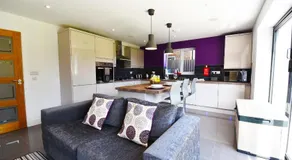 Gorse House - Image 2