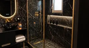 Obsidian Suite Love Room - Image 2