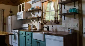 Heaven's Hideaway- perfect getaway near the river! - Image 5