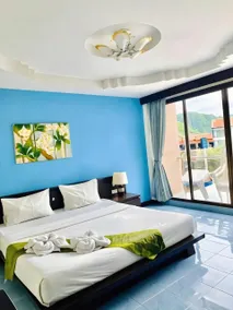 J Hotel - Image 2