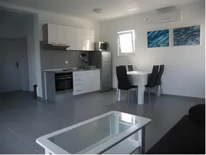 Apartments Maslina - Image 2