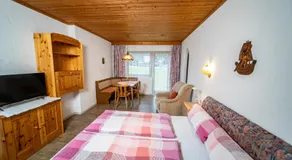 Agradable apartamento vacacional apto para niños con jardín y terraza | Vistas a la montaña - Image 2