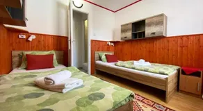 Franc Llagami - Rooms - Image 2