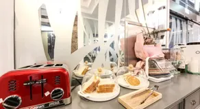 W Hotel - Image 4