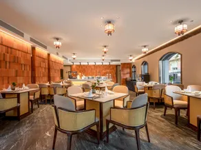 Beijing Jinbao Street Wangfujing Yecheng Chonpines Hotel - Image 3