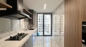 Eastern Hub - Jing'an Temple Branch Stylish 3-Bedroom in Bustling Area, Surrounded by Trendy Bistro and Bar Street, Only 100m from Subway - Image 4