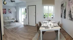 Seaside Maisonette House - Image 3
