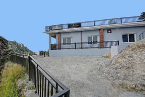 Collection O Grey Castle Inn - Image 5