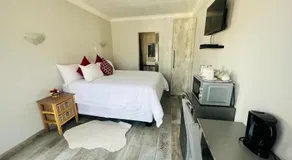 Hillas Ridge Guesthouse - Image 2