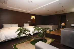 Nox Boutique Hotel - Image 4