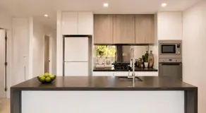 Mascot 3 Bedrooms Near Airport, Easy to Anywhere - Image 3