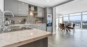 BayView Luxury 2 Bedroom Apartment Ground Floor - Image 2