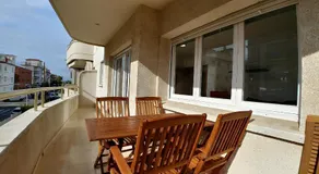 LG Nice Apartment - Image 3