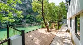 Taofanting Riverside Hotel - Image 4