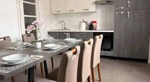 Kathy House - Image 3