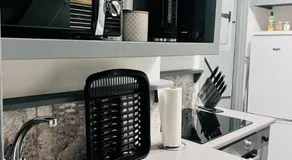 Archie's den - Image 5