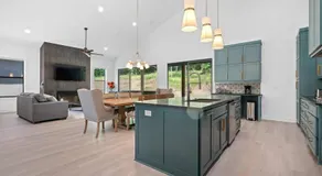 Modern Retreat | 12 min-Oaklawn | BBQ GRILL - Image 4