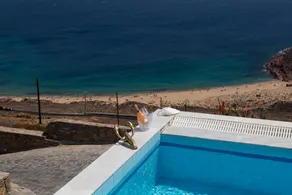 Siourdas Mykonos Villas - Image 5