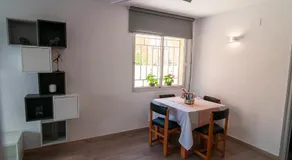 Near beaches large private patio, aircon & community pool - Image 4
