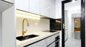 Executive Suite - Image 4