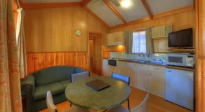 Beechworth Lake Sambell Caravan Park - Image 3