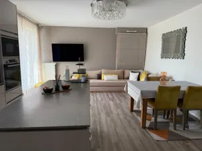 Family cocoon 2 rooms in Nanterre - Image 3