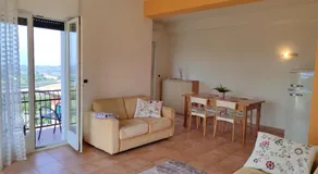 Nice apartments lake view & free parking - Image 2