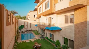 Luxury Accommodation - Image 2