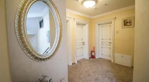 Boutique Tosca Regal - Image 5