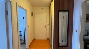 Cozy City Stay - Central Apartment - Image 3