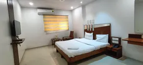 Hotel Supreme - Image 5