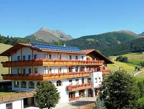 Hotel Purvita - Ski In Ski Out - Infinity Pool - Image 2