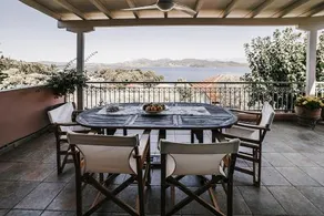 Villa Rosebud - Image 1