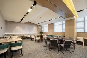 Yifeng  Hotel - Image 2