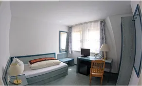 Hotel Diana - Image 2