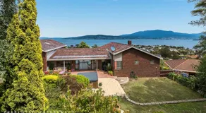 Hobart panoramic view with Spas - Image 4