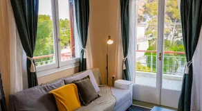 Zoumperi Nea Makri 4-5 guest apt big balconies 5 min to beach - Image 2