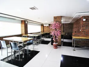 Amaliun Hotel - Image 2